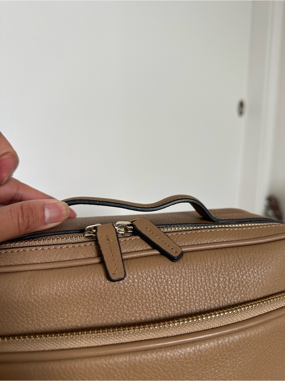 Leatherology Meadow Large Satchel Bag in Camel with additional strap included! - Picture 8 of 16